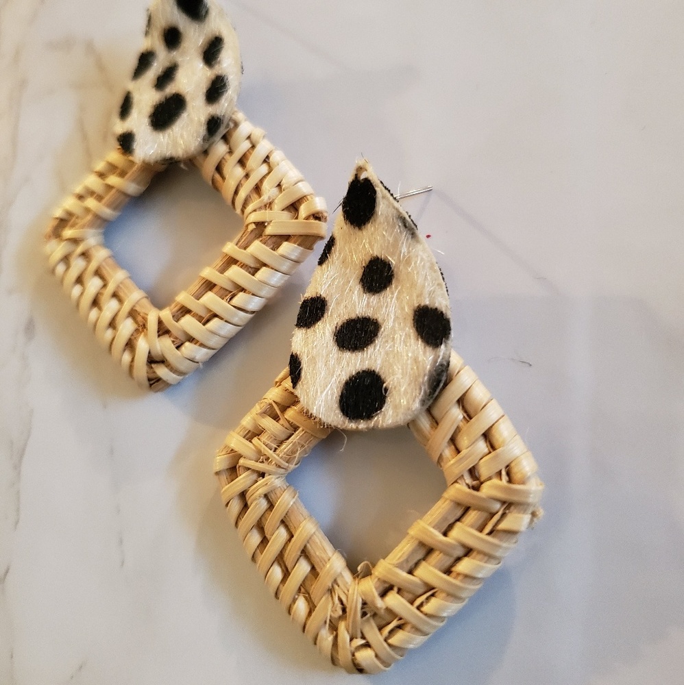 Geometric Rattan Drop Style Earrings - Picture 2 of 7